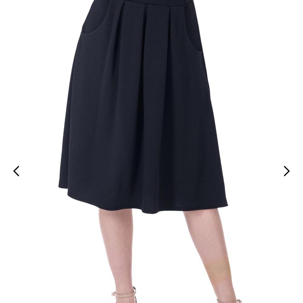 Elastic Waist Pleated Knee Length Pocket Skirt
